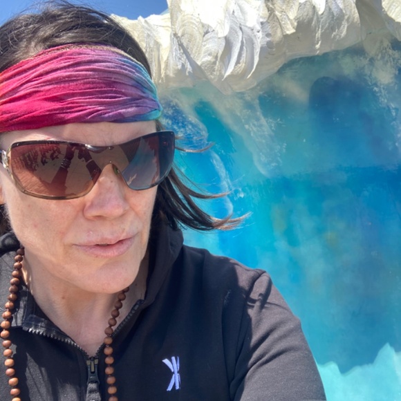 Meet the Posher, - Picture 2 of 4